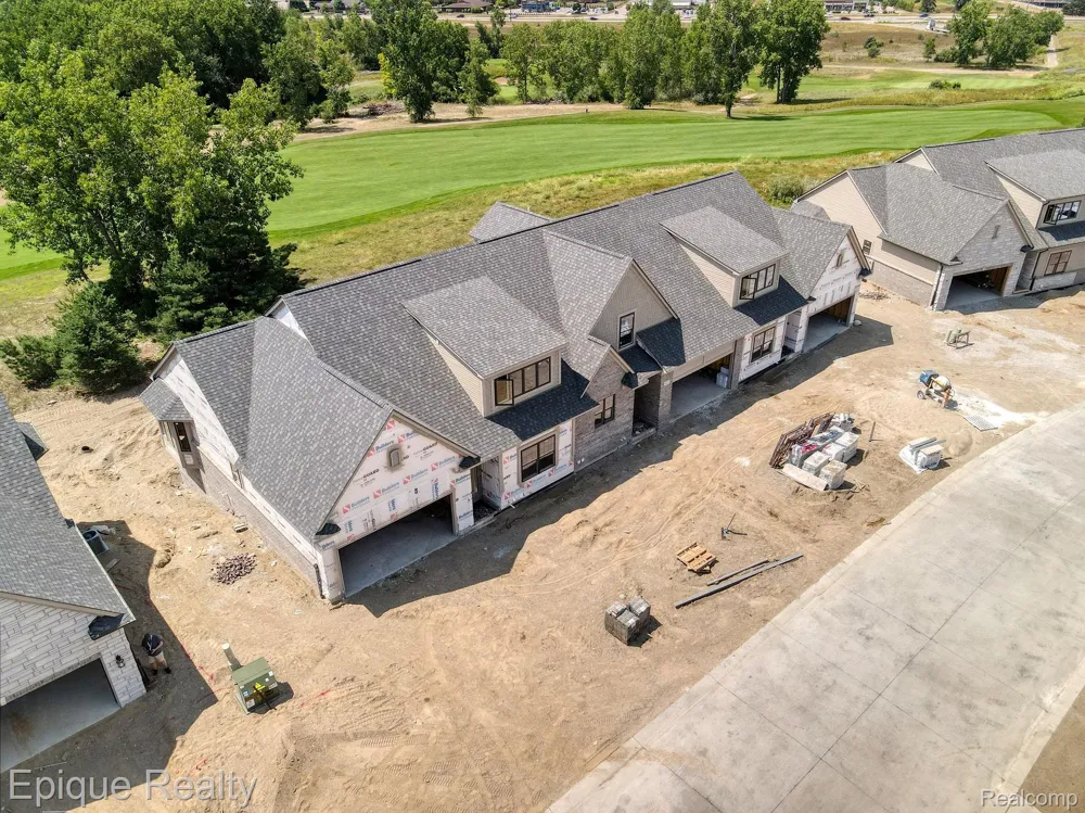 425 Cornerstone Drive #68 Oxford Charter Township, MI 48371