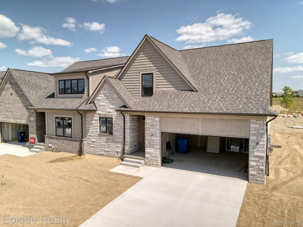 460 Cornerstone Drive #58 Oxford Charter Township, MI 48371