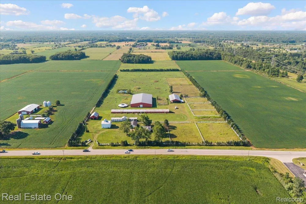 6277 Fred W Moore Highway China Township, MI 48054