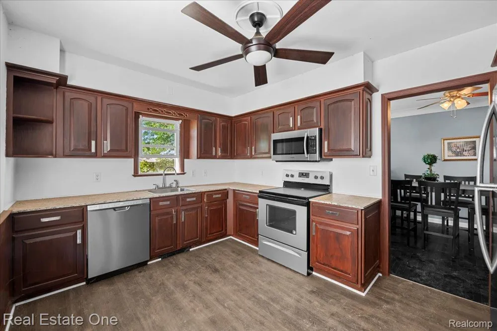 6277 Fred W Moore Highway China Township, MI 48054