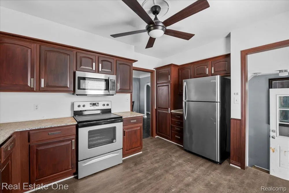 6277 Fred W Moore Highway China Township, MI 48054