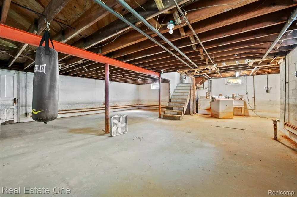 6277 Fred W Moore Highway China Township, MI 48054