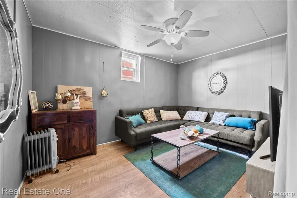 6277 Fred W Moore Highway China Township, MI 48054