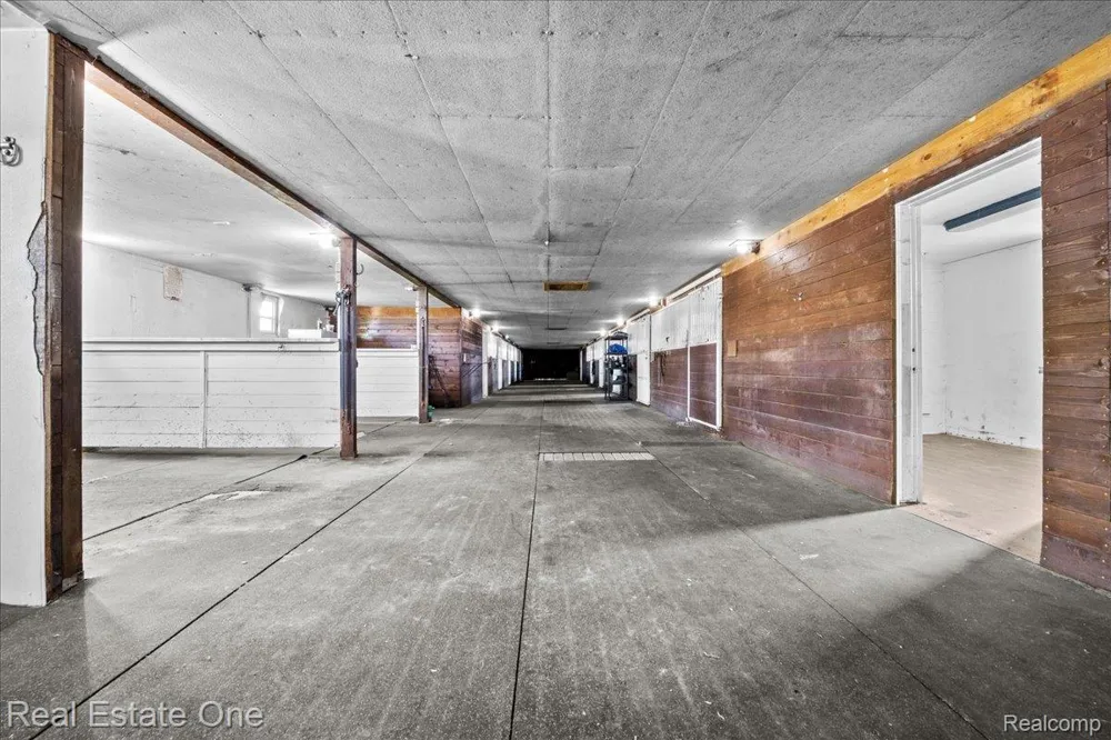 6277 Fred W Moore Highway China Township, MI 48054