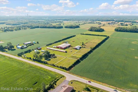 6277 Fred W Moore Highway