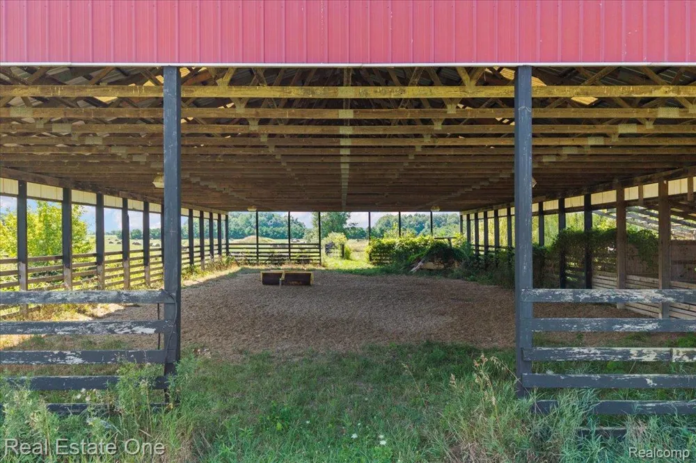 6277 Fred W Moore Highway China Township, MI 48054