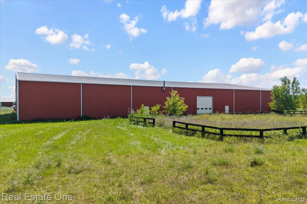 6277 Fred W Moore Highway China Township, MI 48054