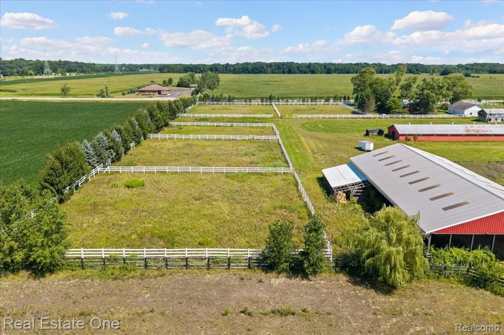 6277 Fred W Moore Highway China Township, MI 48054
