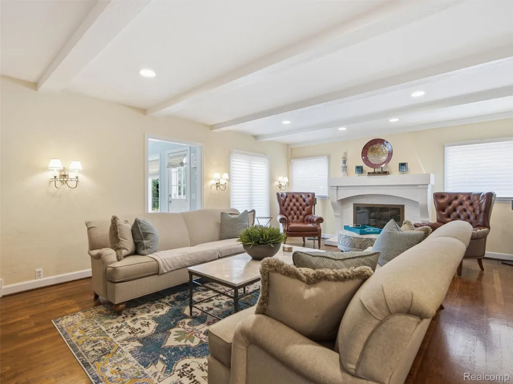1281 Twin Maples Lane Bloomfield Hills City, MI 48301