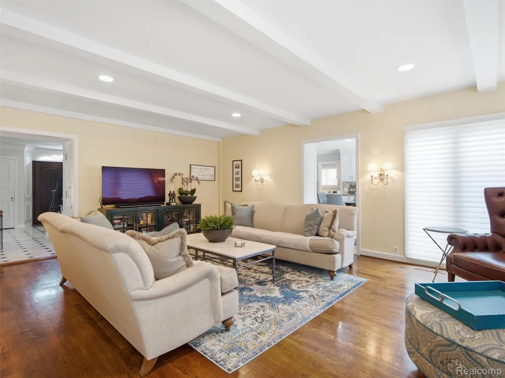 1281 Twin Maples Lane Bloomfield Hills City, MI 48301