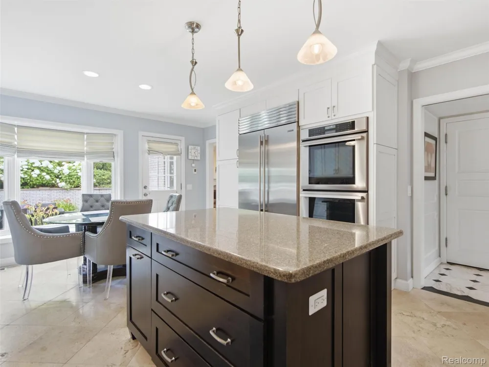 1281 Twin Maples Lane Bloomfield Hills City, MI 48301