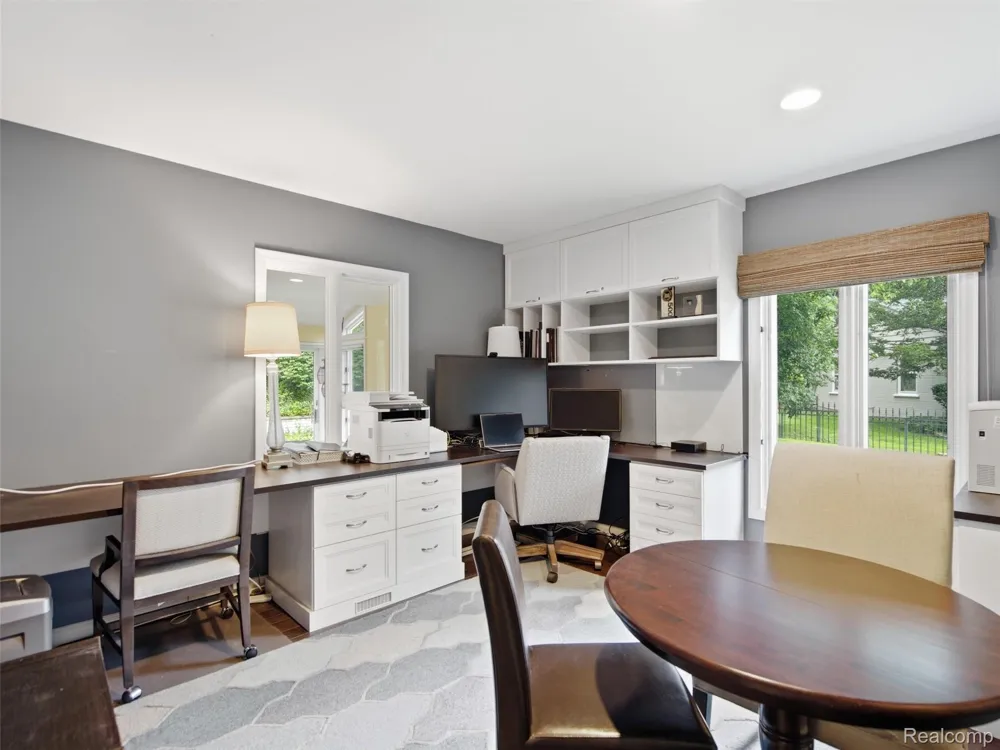 1281 Twin Maples Lane Bloomfield Hills City, MI 48301