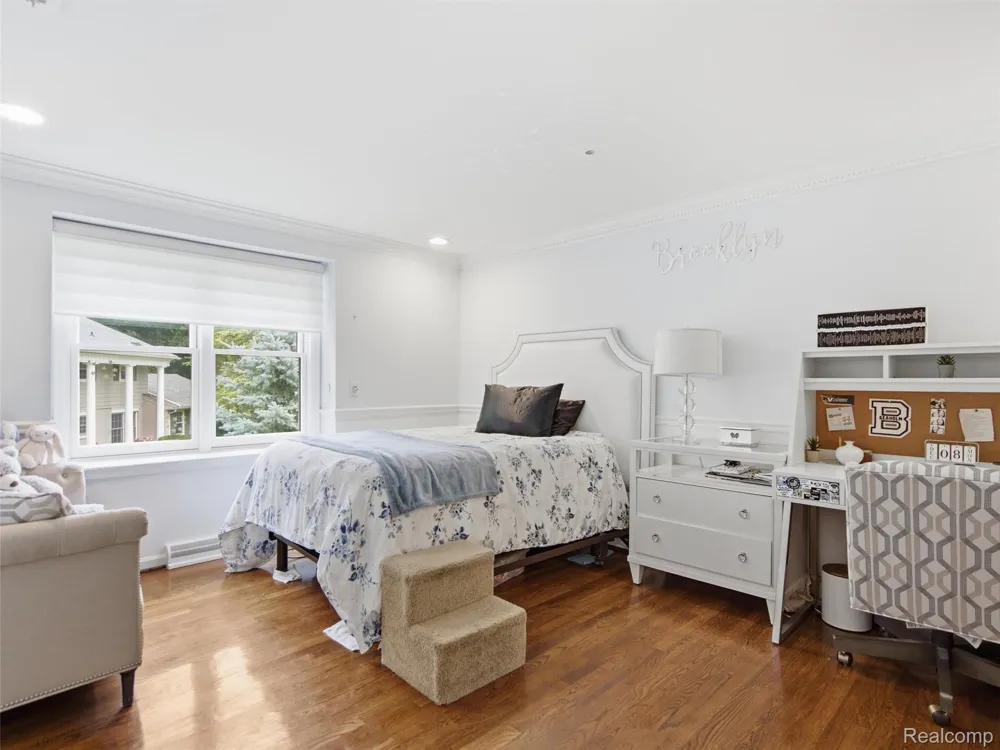 1281 Twin Maples Lane Bloomfield Hills City, MI 48301