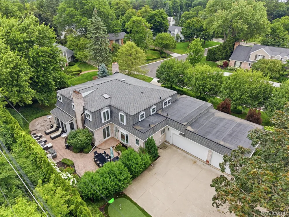 1281 Twin Maples Lane Bloomfield Hills City, MI 48301