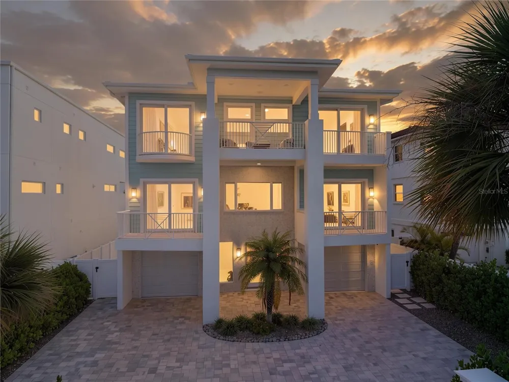 34 GULF BOULEVARD Indian Rocks Beach, FL 33785