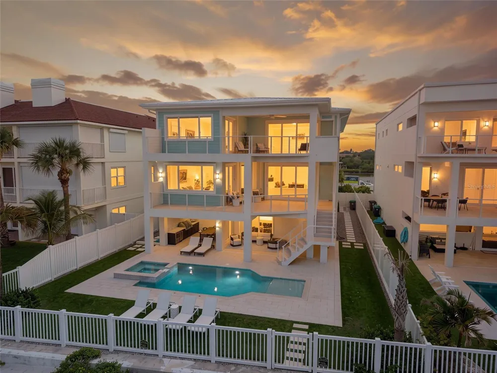 34 GULF BOULEVARD Indian Rocks Beach, FL 33785