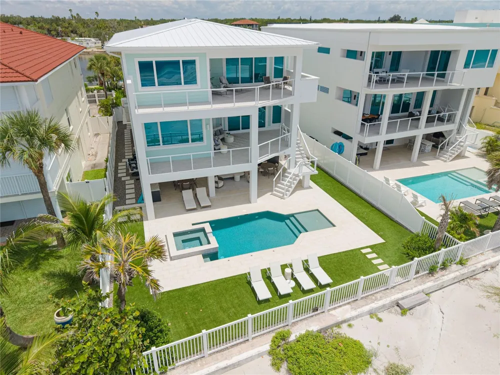 34 GULF BOULEVARD Indian Rocks Beach, FL 33785