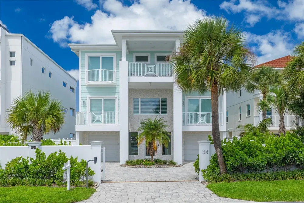 34 GULF BOULEVARD Indian Rocks Beach, FL 33785