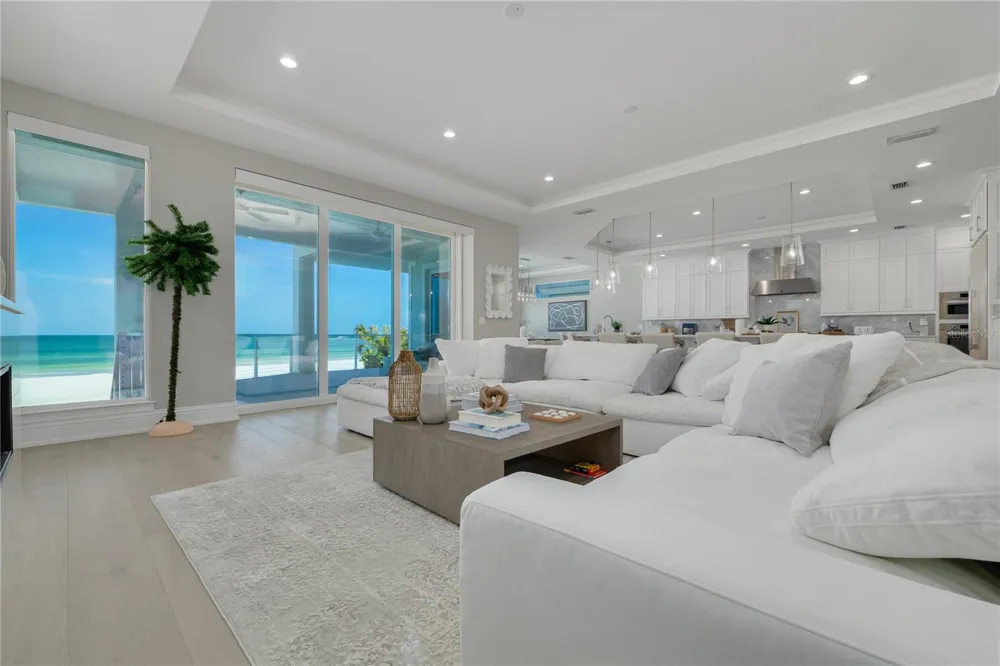 34 GULF BOULEVARD Indian Rocks Beach, FL 33785