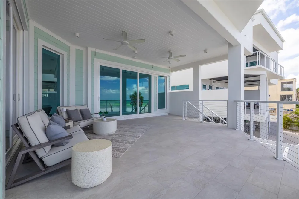 34 GULF BOULEVARD Indian Rocks Beach, FL 33785