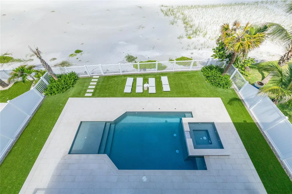 34 GULF BOULEVARD Indian Rocks Beach, FL 33785