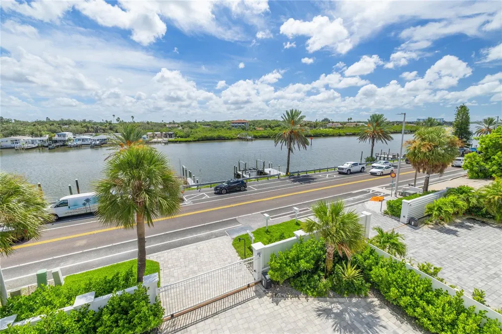 34 GULF BOULEVARD Indian Rocks Beach, FL 33785