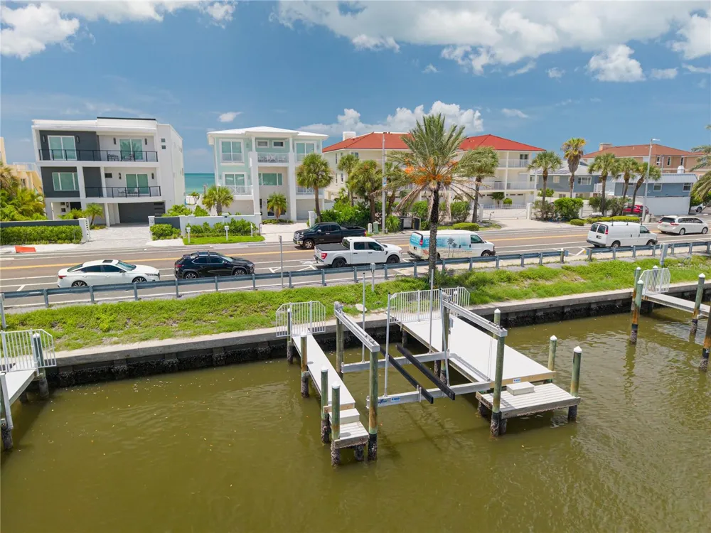 34 GULF BOULEVARD Indian Rocks Beach, FL 33785