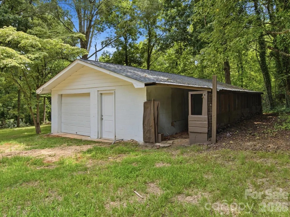 2725 Puetts Chapel Road Bessemer City, NC 28016