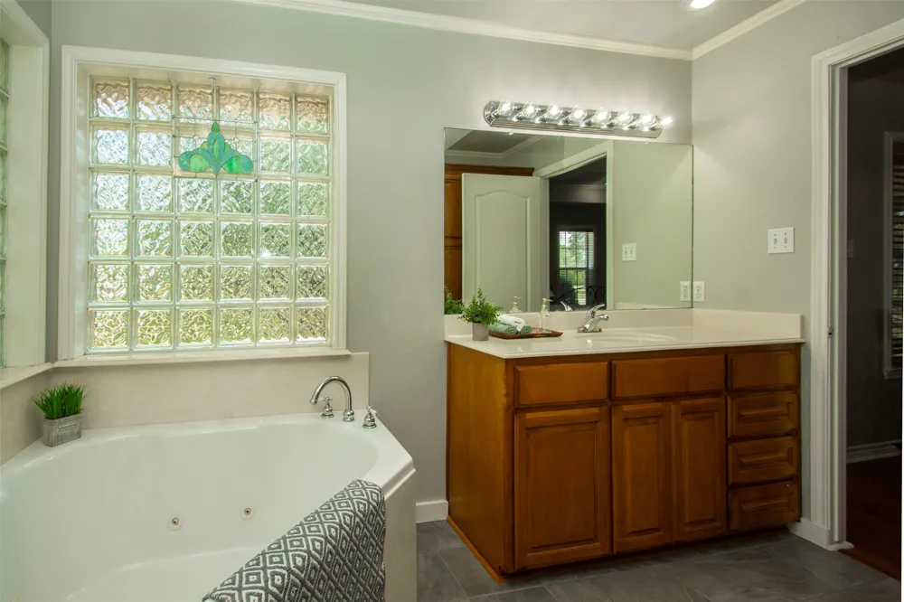 100 Durning Road Van Alstyne, TX 75495