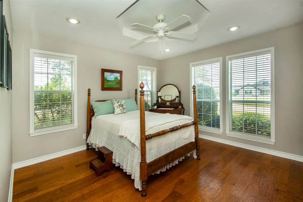 100 Durning Road Van Alstyne, TX 75495