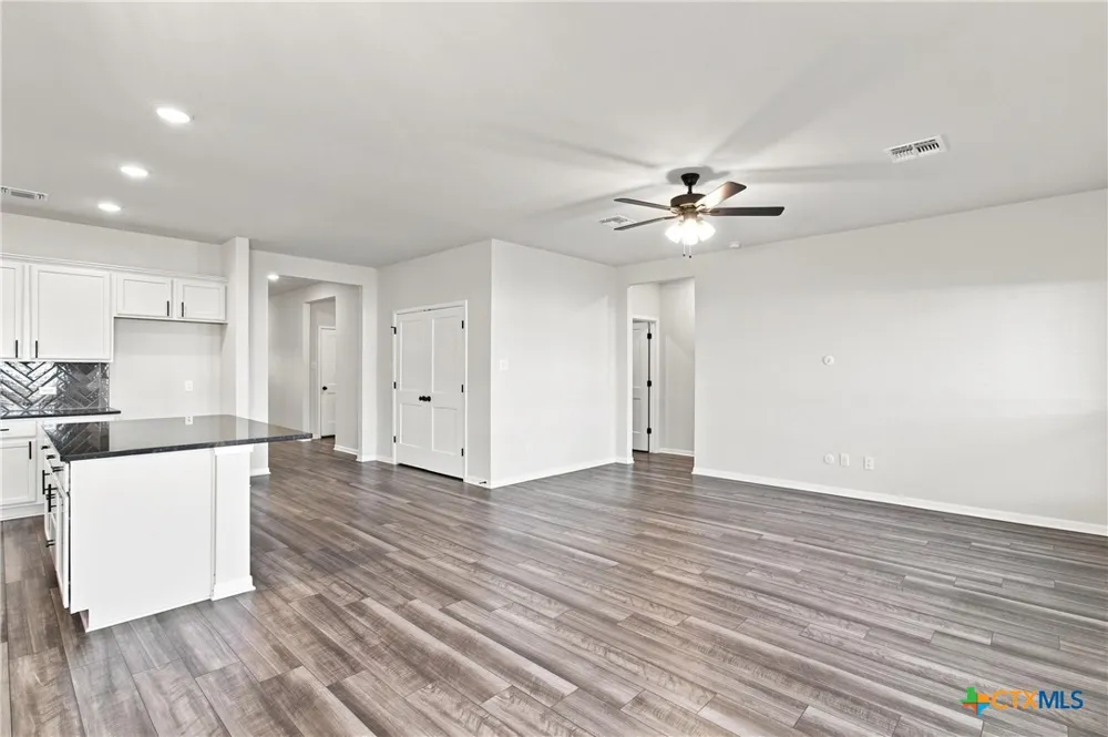 2827 Fox River Drive Temple, TX 76502