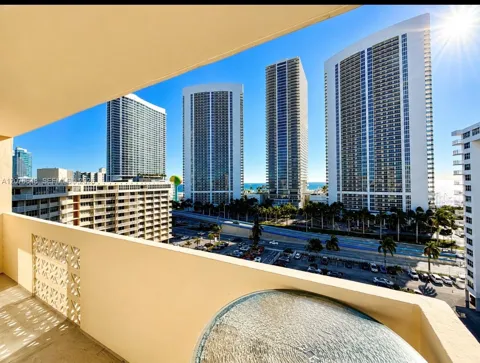 1833 S Ocean Dr #1202