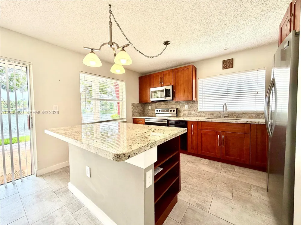 12614 NW 12th Ct Sunrise, FL 33323