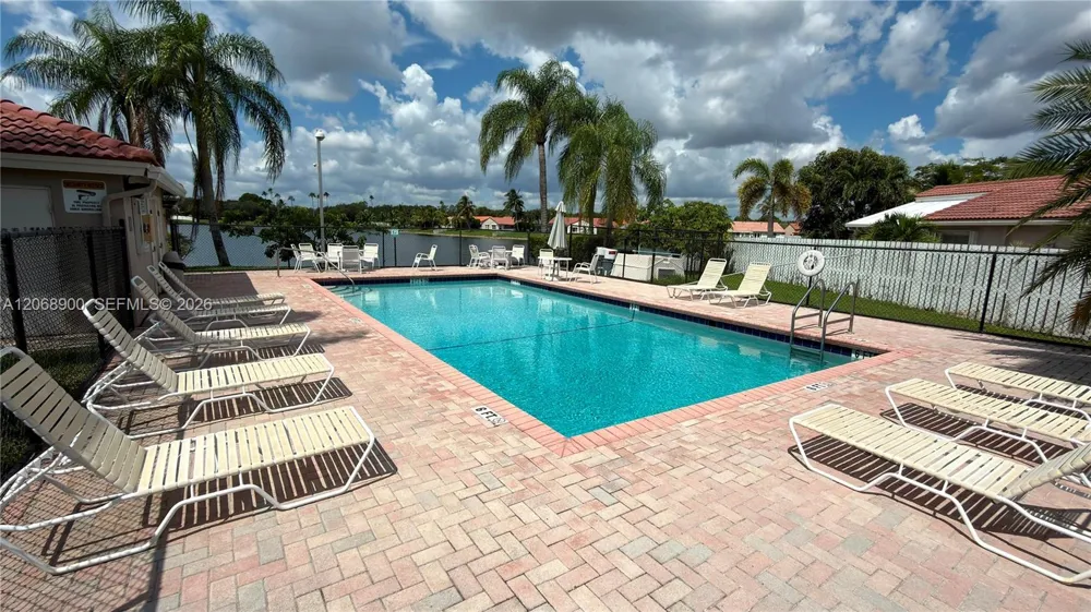 12614 NW 12th Ct Sunrise, FL 33323