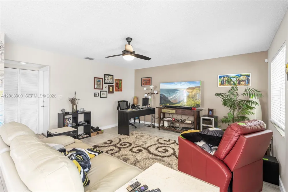 12614 NW 12th Ct Sunrise, FL 33323