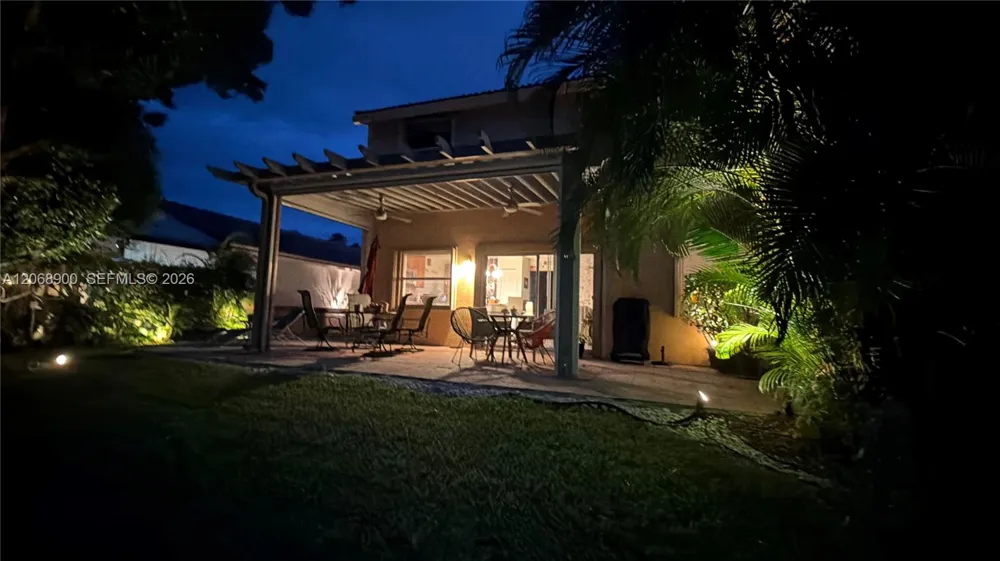 12614 NW 12th Ct Sunrise, FL 33323