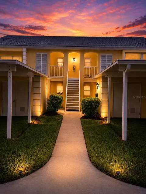 402 CERROMAR CIRCLE #105