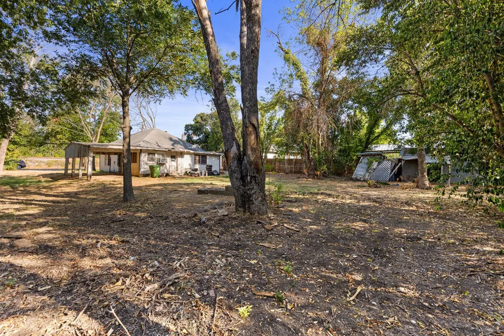 605 S Main West, TX 76691