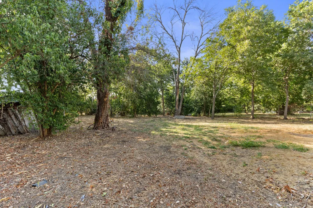 605 S Main West, TX 76691