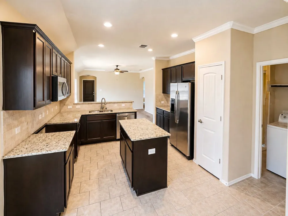 516 Cheyenne Drive Aubrey, TX 76227