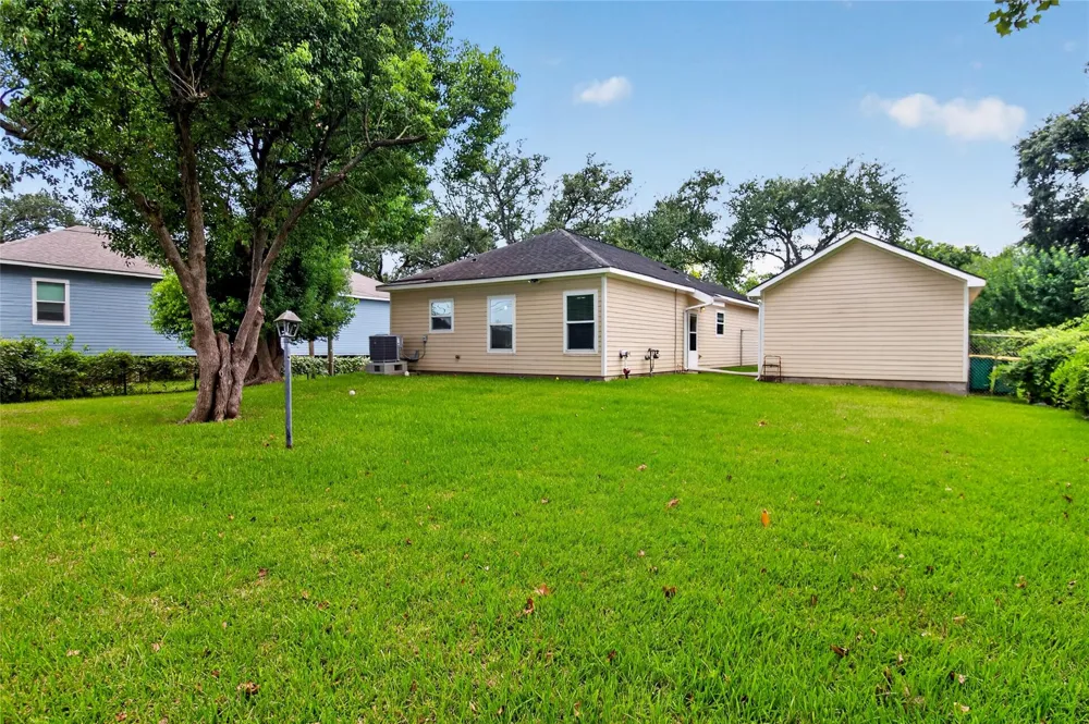 233 Beatrice Street La Marque, TX 77568