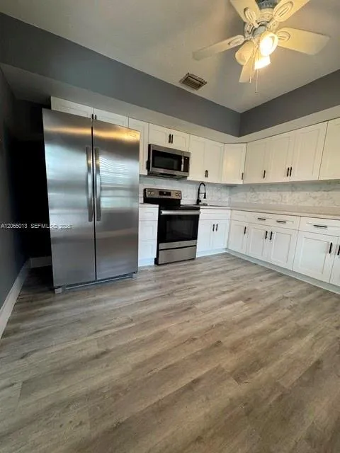 820 SE 12th St #1