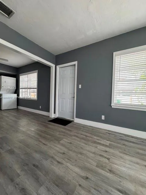 820 SE 12th St #1 Fort Lauderdale, FL 33316