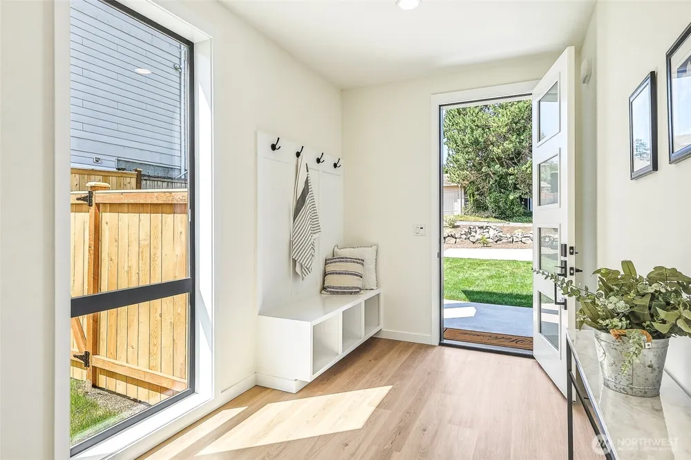 3626 191st Place SW #B Lynnwood, WA 98036