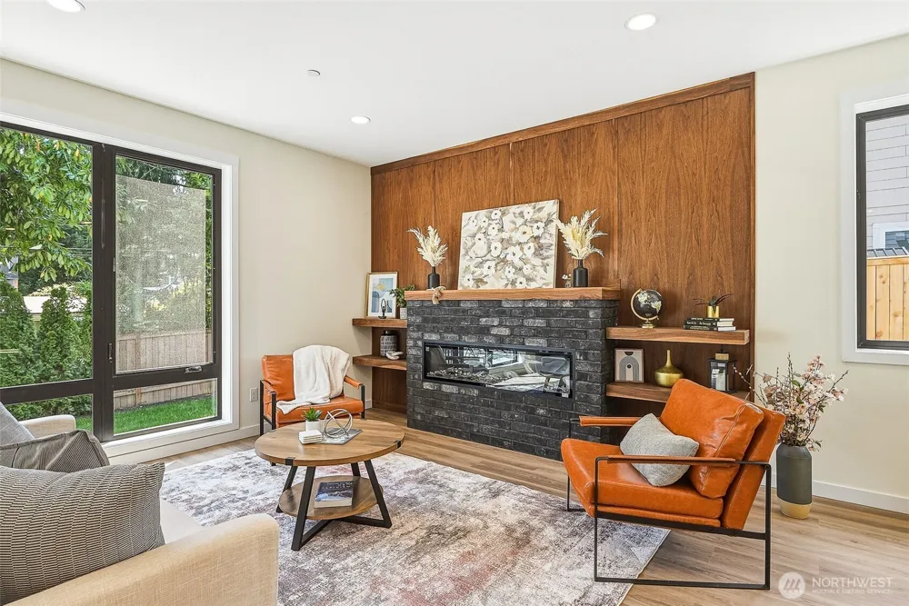 3626 191st Place SW #B Lynnwood, WA 98036