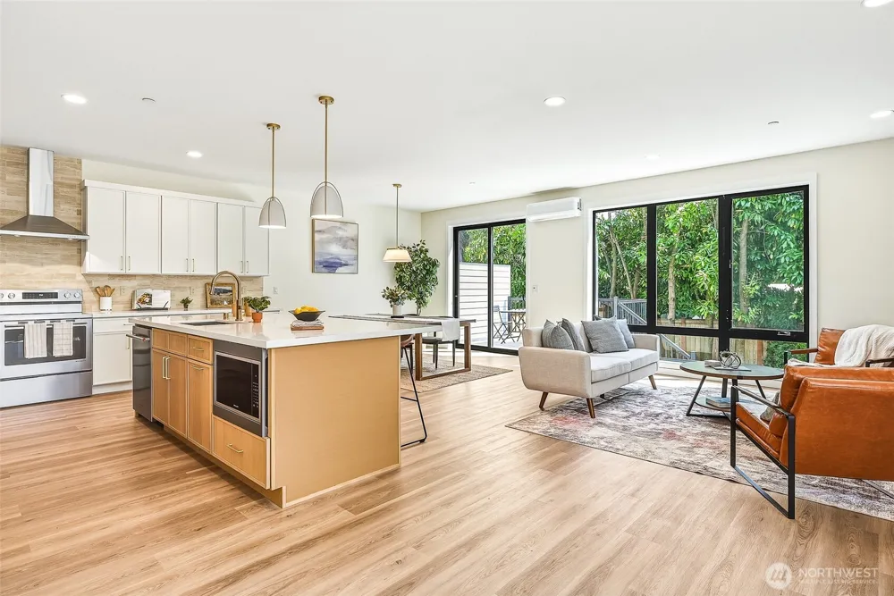 3626 191st Place SW #B Lynnwood, WA 98036
