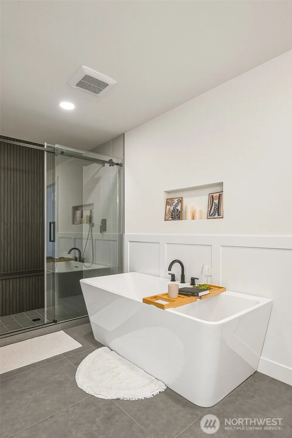 3626 191st Place SW #B Lynnwood, WA 98036