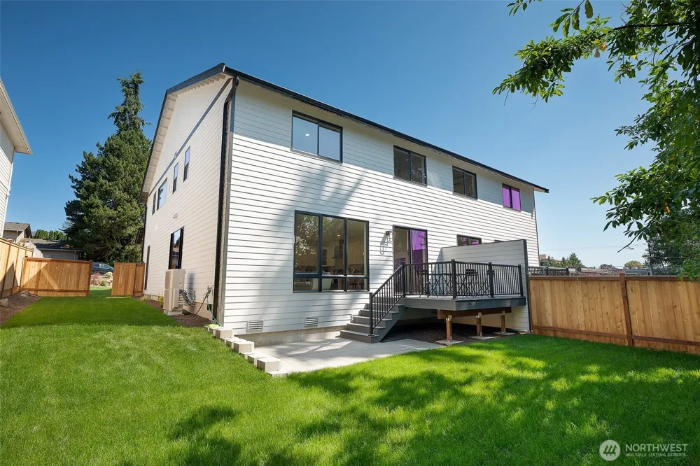 3626 191st Place SW #B Lynnwood, WA 98036