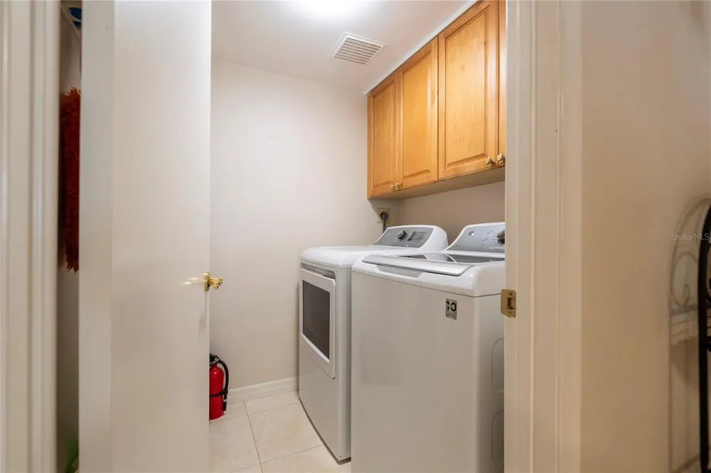 5277 ISLA KEY BOULEVARD S #124 St Petersburg, FL 33715