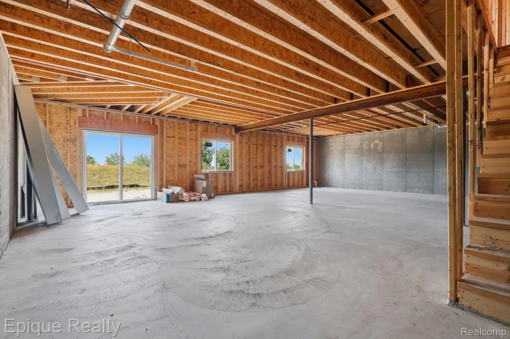 455 Cornerstone Drive Oxford Charter Township, MI 48371